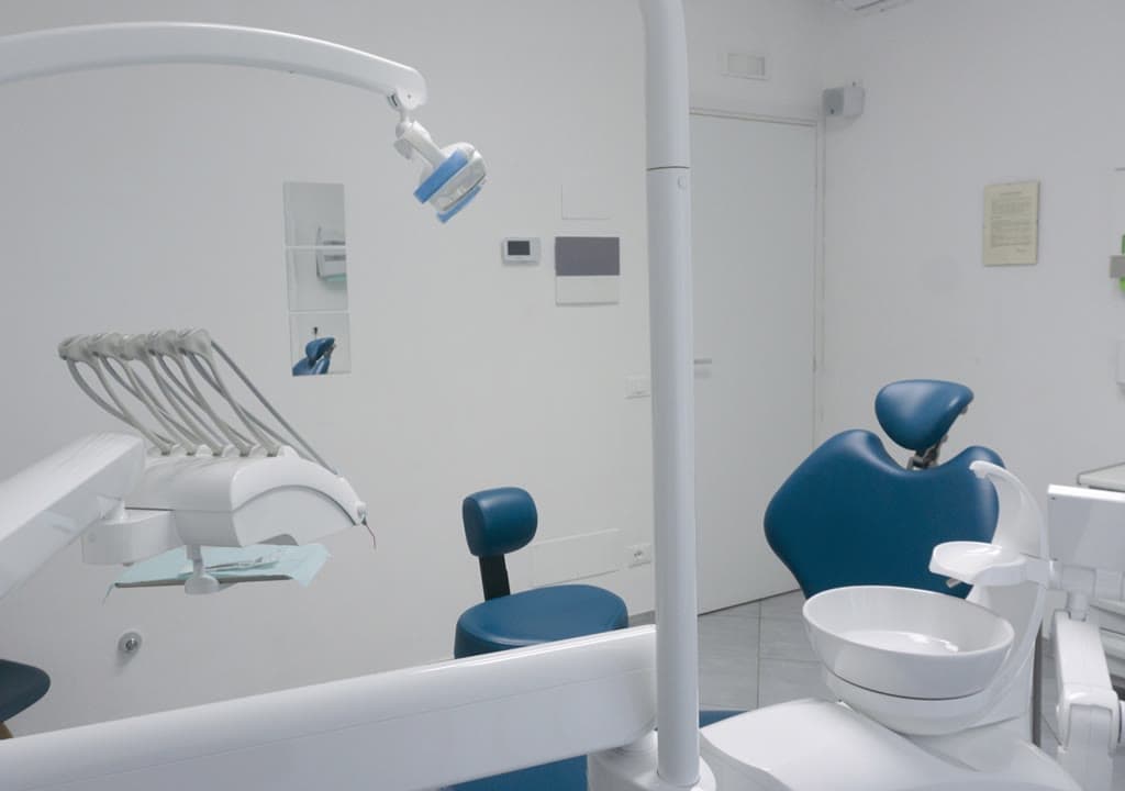 Il riunito e la faretra degli strumenti nello studio di Marina di Carrara